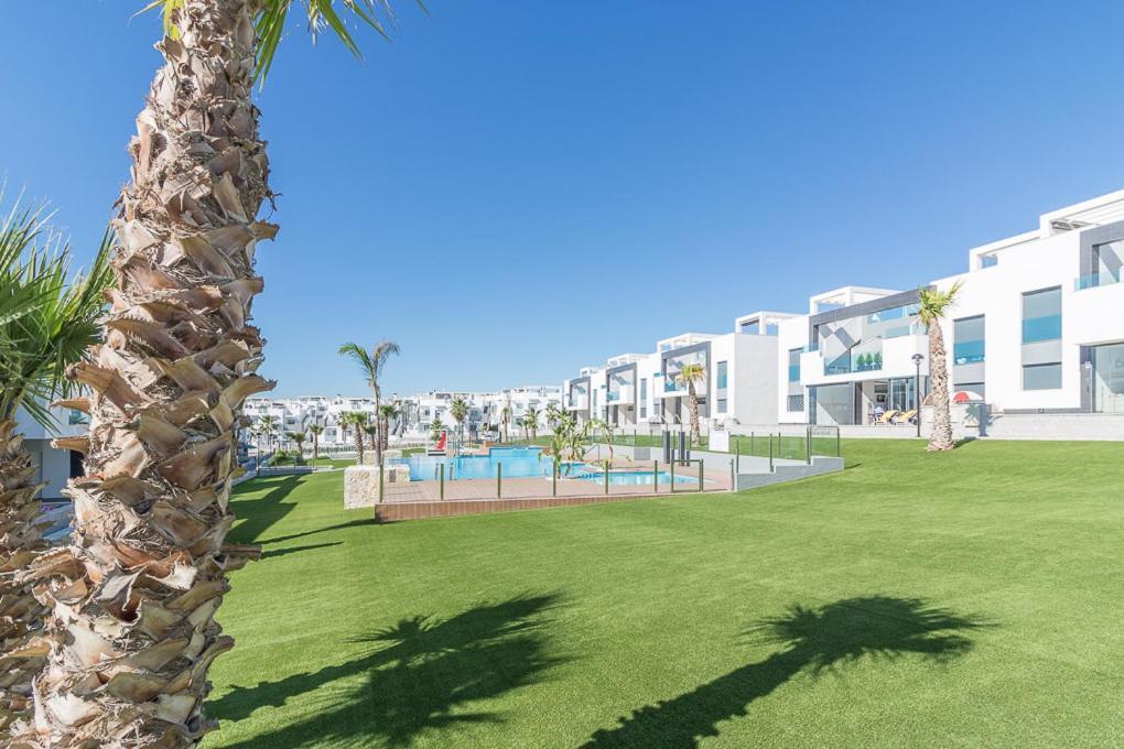 Calle Bullas Topfloor Lejlighed Torrevieja Exteriör bild