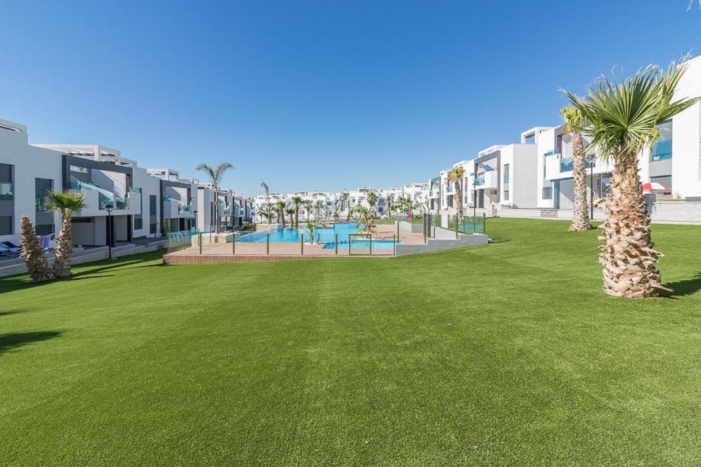Calle Bullas Topfloor Lejlighed Torrevieja Exteriör bild
