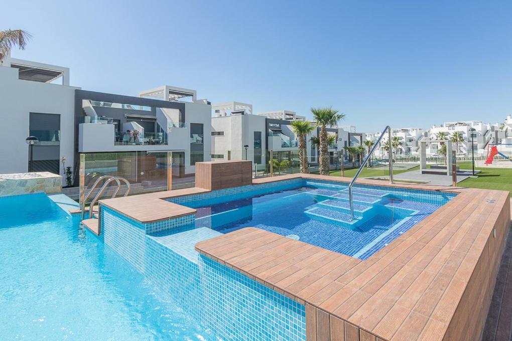 Calle Bullas Topfloor Lejlighed Torrevieja Exteriör bild